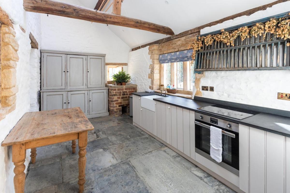 Beautiful Cotswold Farmhouse With Hot Tub Manchester Luaran gambar